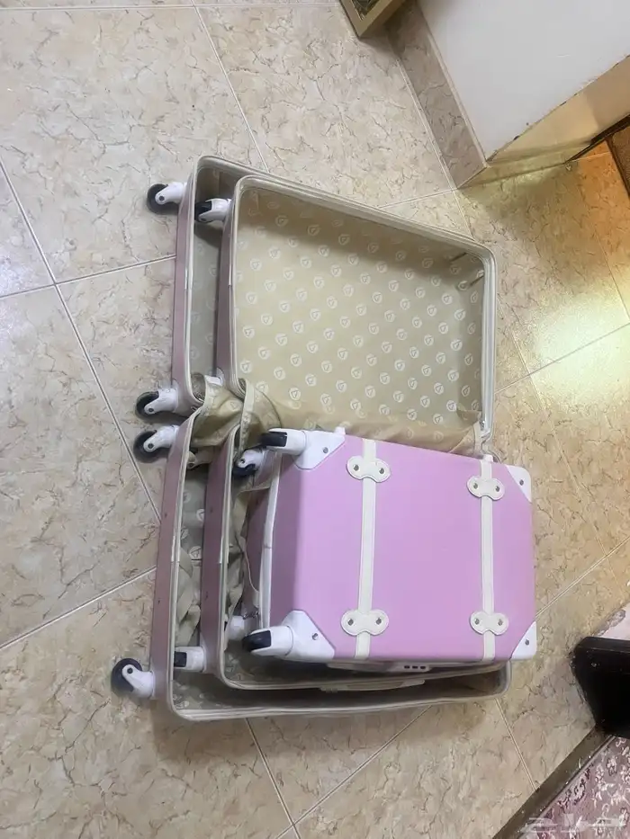شنط سفر 3 قطع ممتازة وتتحمل 0