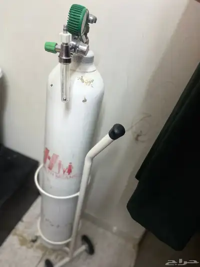 اسطوانه اكسجين كبيره مع العربه 1