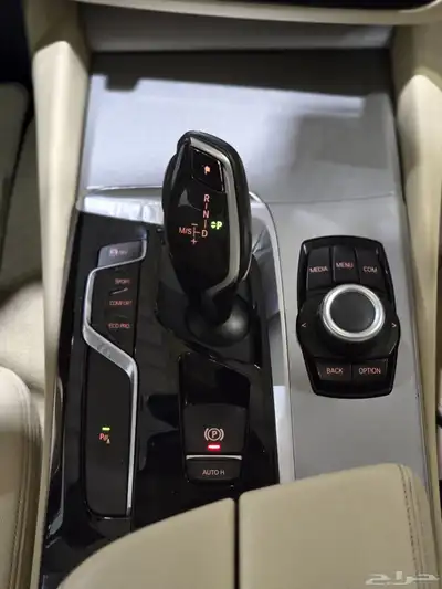 بي ام دبليو 520i موديل 2020 بحاله ممتازه 11