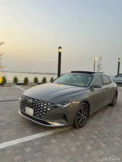 ازيرا2022 ماشي160 الف للتنازل باقي 80 الف القسط الشهري 2170 0