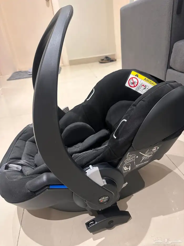 كار سيت و قاعدة من Carseat Babyzen 2