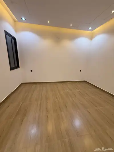 للبيع دور أرضي بحوش 6غرف حي الجوهره المحاله ابها 18