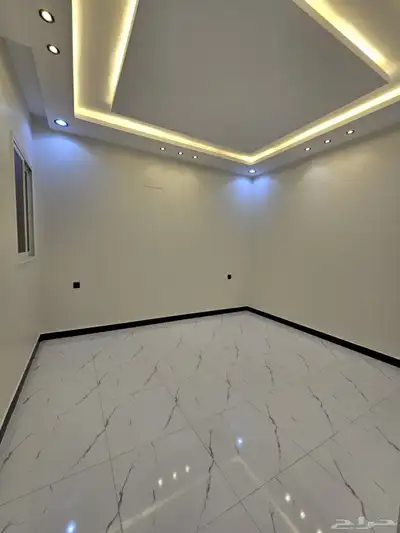 للبيع دور ارضي ببايكة سياره وحوش وسيع تشطيب VIPف درة الموسي 19