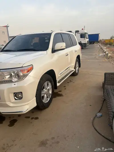 لاندكروزر 2014 1