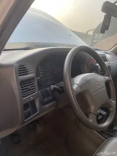 نيسان صالون أربع بييان حكومي سابقا ممشا 75 فقط 53