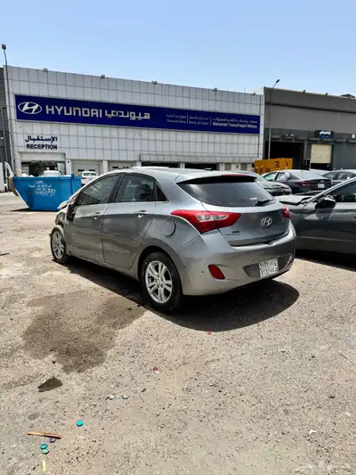 النترا i30 مصدومه للبيع 0