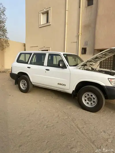 نيسان صالون أربع بييان حكومي سابقا ممشا 75 فقط 35