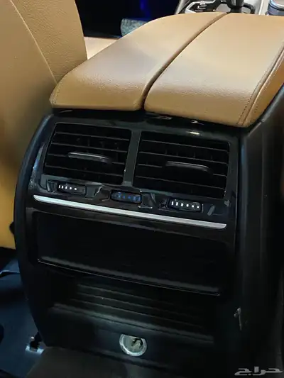 بي ام دبليو 520i 2020 بحالة نظيفه جدا 11
