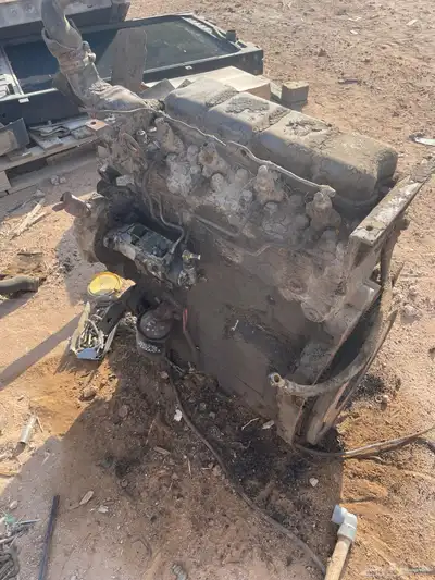 مكينة حراثه ماسي على وضعه الراهن تدور 0