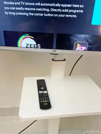 43inch Smart TV   Premium floor stand 3