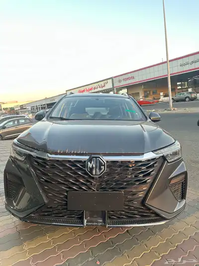 ام جي RX5 كمفورت نص فل 2023 ابيض رصاصي اسود عرض خاص 10
