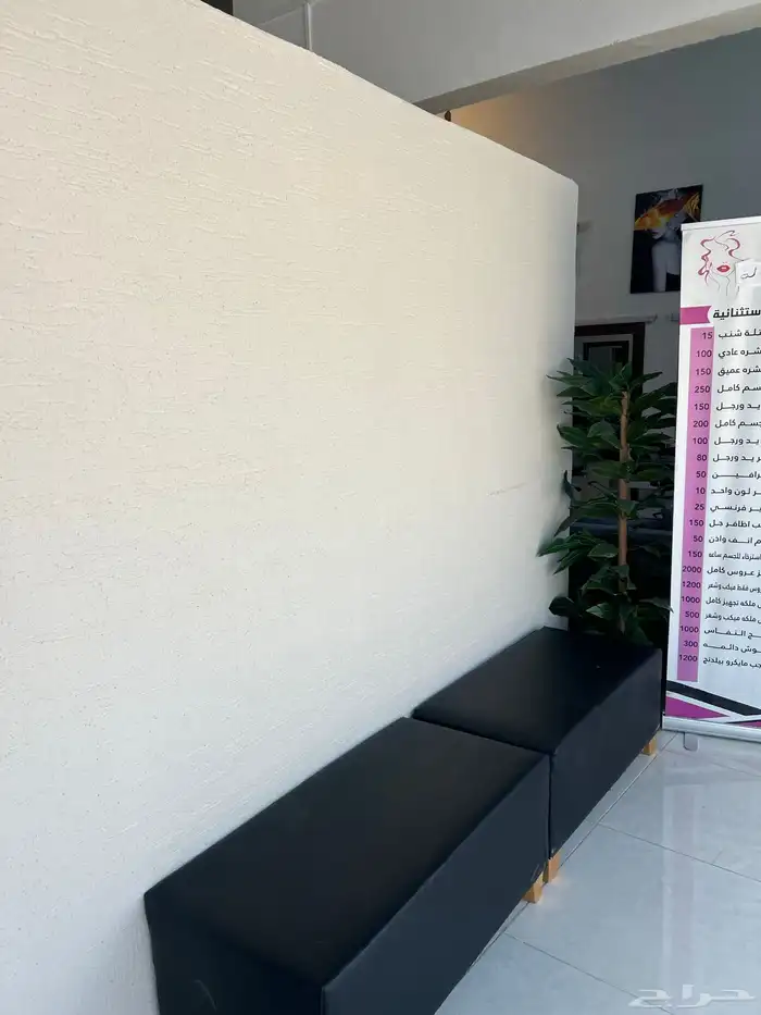 لأصحاب الصالونات الرجاليه والنسائية صالون لتقبيل بكامل اثاث 0