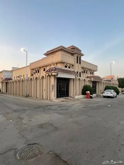للبيع فيلا ببريدة حي الفايزية على 3 شوارع 7