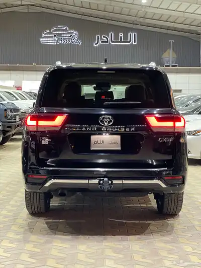 جكسار L4 سعودي 2025 اسود شبه جديد 5