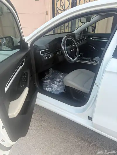 جيلي اميجراند GS 2024 استاندر 9