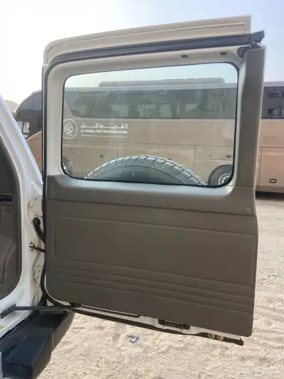 نيسان صالون أربع بييان حكومي سابقا ممشا 75 فقط 37