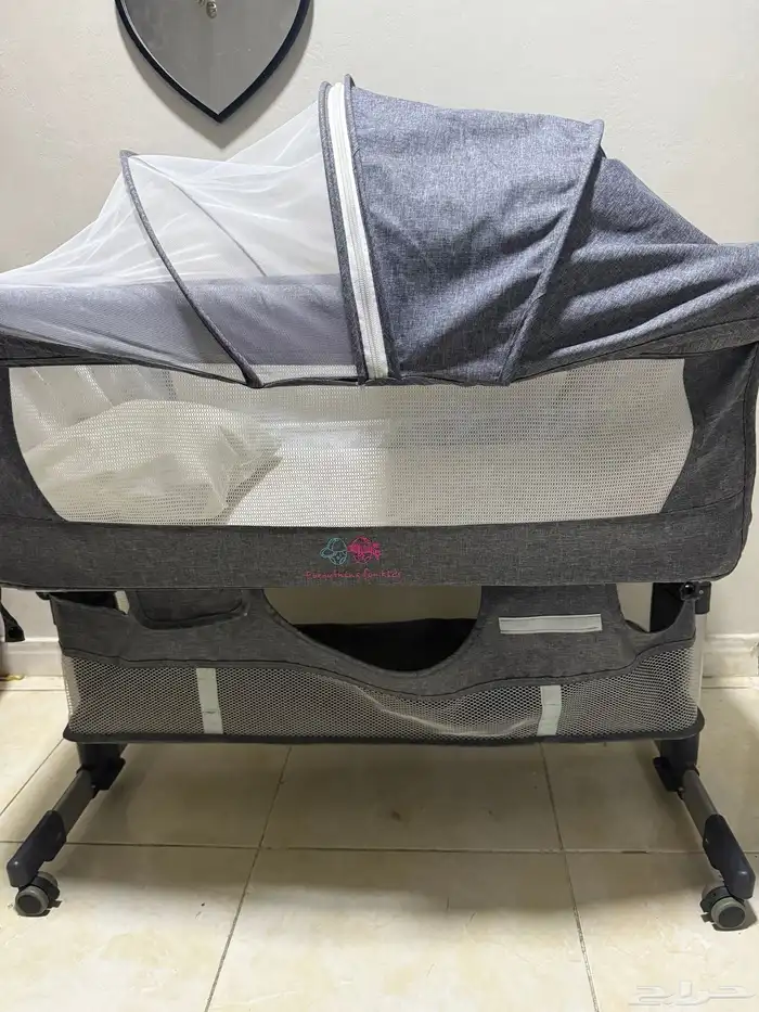 سرير اطفال 0