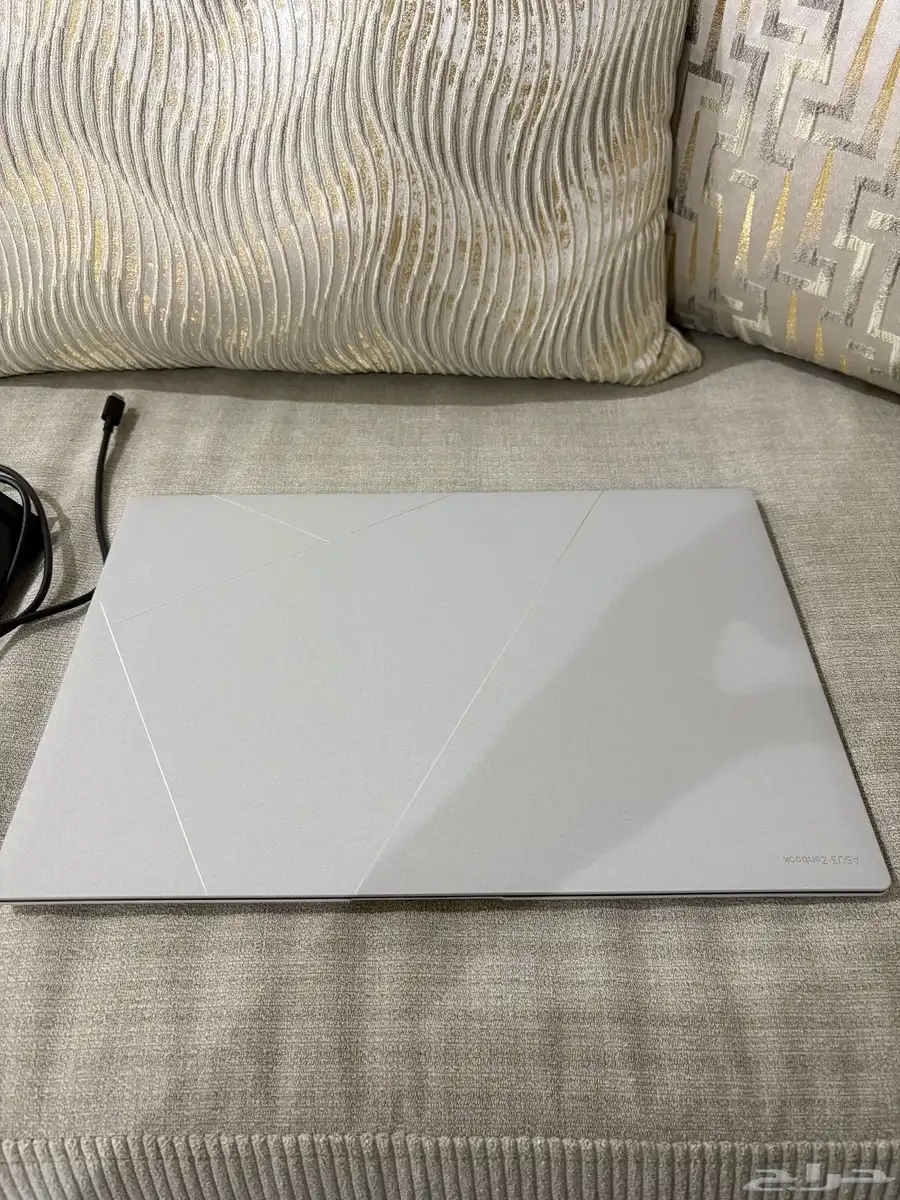 لابتوب Asus zenbook 16s 2024 مثل الجديد index