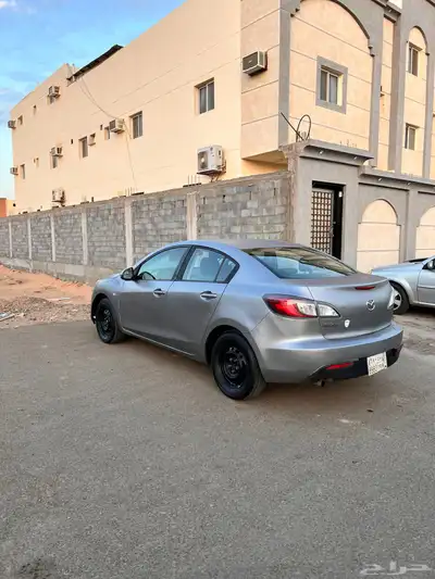 مازدا 3 سيدان استخدام 13 سنه مالك ثاني للبيع 5