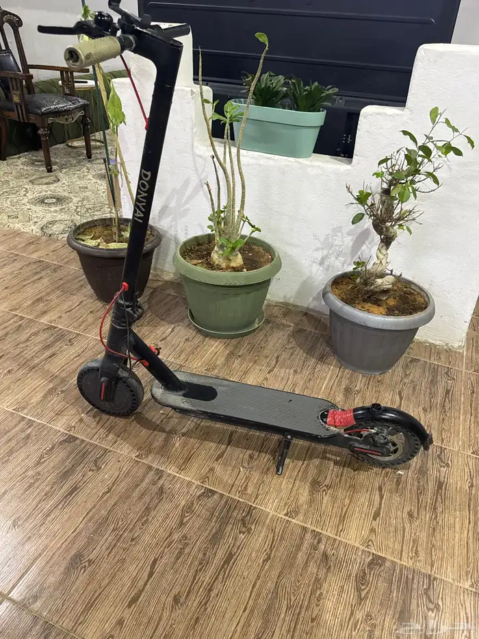 سكوتر ممتاز بس يد وحده الجلده حقتها مو موجوده سرعته ممتازه 0