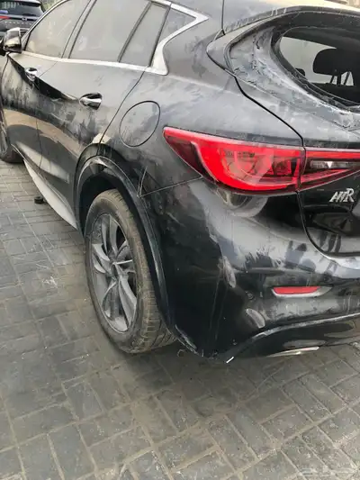 انفنتي Q30 تشليح قطع غيار فقط 4