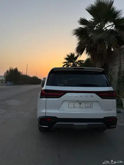 جيب لكزس LX600 2023 BB سعودي 2