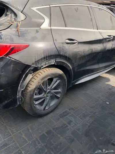 انفنتي Q30 تشليح قطع غيار فقط 2