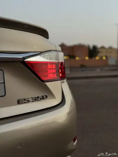 لكزس ES350 نظيف 12