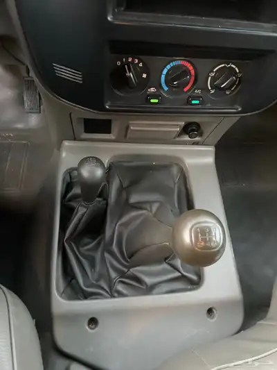 نيسان صالون أربع بييان حكومي سابقا ممشا 75 فقط 11