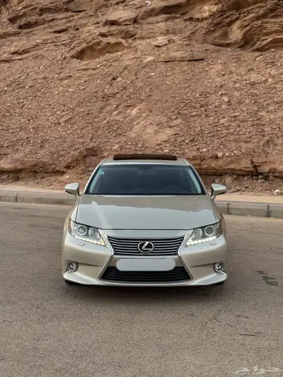لكزس ES350 نظيف 7