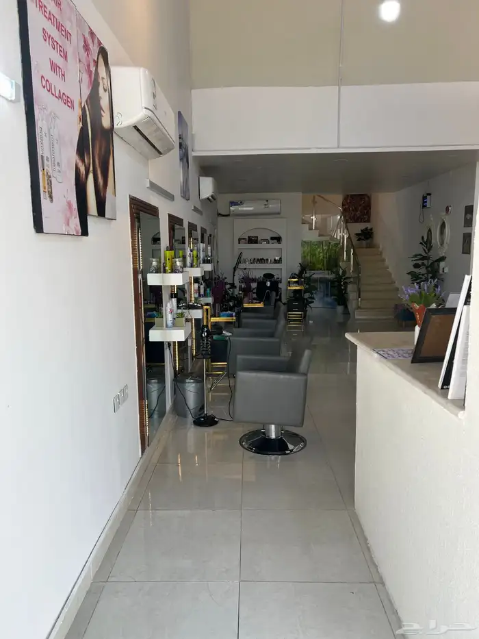 لأصحاب الصالونات الرجاليه والنسائية صالون لتقبيل بكامل اثاث 3