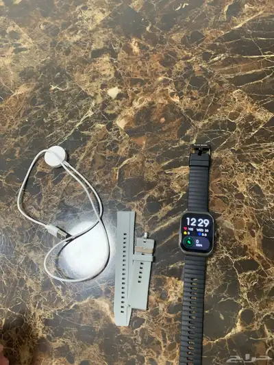 ساعة معا كامل اغراضه وسمعتين نضاف 3