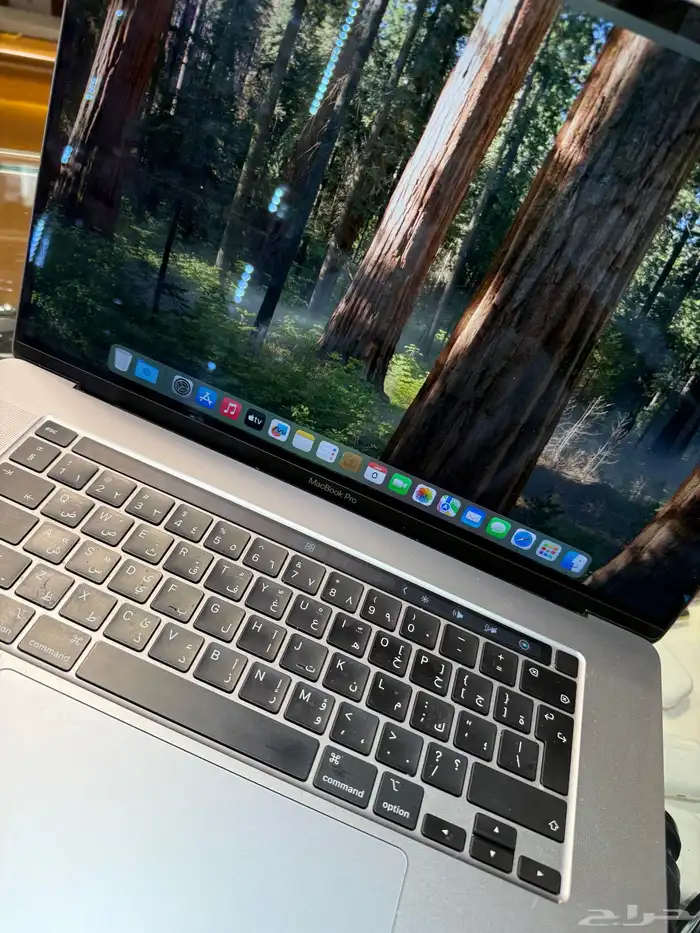 ماك بوك برو 512 قيقاء مقاس 16 أنش نضيف شاحن تايب سي 4