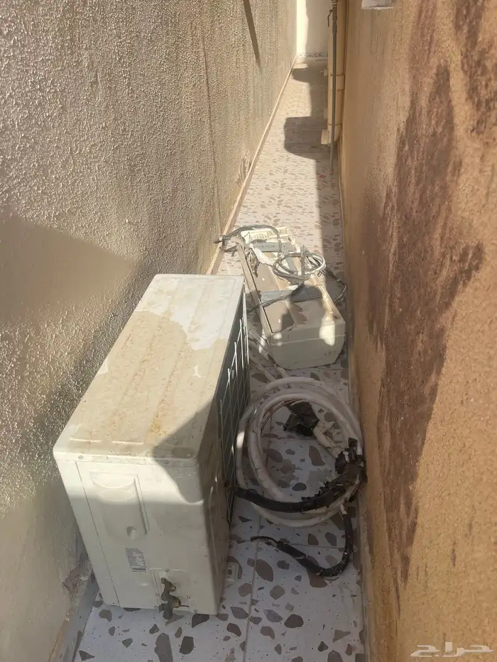 مكيف سبيلت جنيرال بس ناقصه فريول وهو شغال ونظيف 0