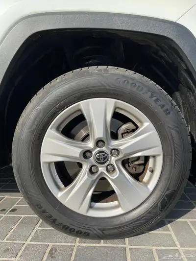 اف فور 2021 ابيض دبل 10