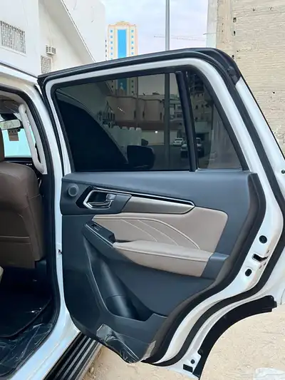 ايسوزو MUX فل كامل بدون دبل ماشي 27 الف 8
