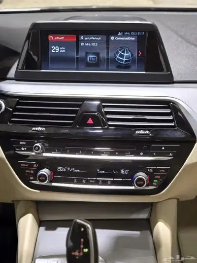 بي ام دبليو 520i موديل 2020 بحاله ممتازه 10
