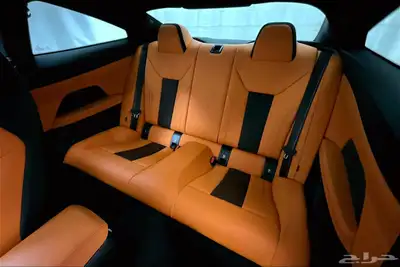 اجمل 2022 BMW M4 Competition شبه جديده وبسعر مميز 14