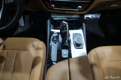 بي ام 520 فل كامل 2020 باقي ع الضمان شبه الجديد 14