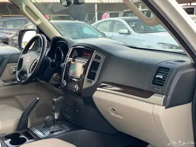متسوبيشي باجيرو 2020 فل كامل سعودي 27
