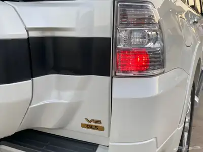 متسوبيشي باجيرو 2020 فل كامل سعودي 15
