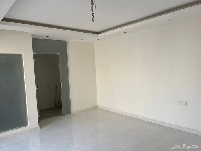 فلة جديد للايجار السنوي 8