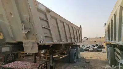 للبيع عدد 2 صندوق قلاب 8
