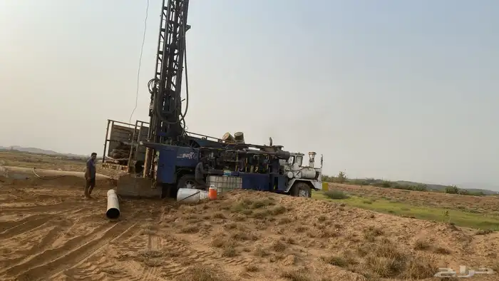 حفار آبار الارتوازية 0