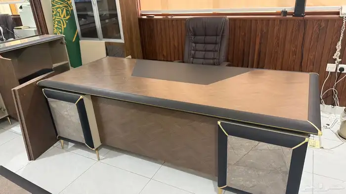 طقم مكتب كلاسيكي ملكي 0