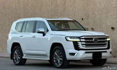لندكروزر 2022 VXR 7
