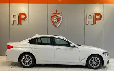 بي ام دبليو 520i 2020 بحالة نظيفه جدا 2