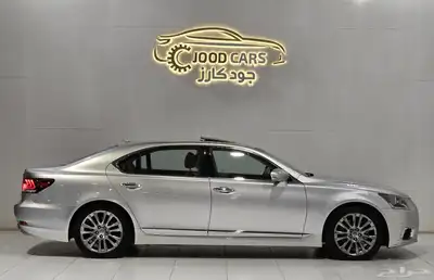 لكزس LS460 موديل 2013 بحالة ممتازة 1