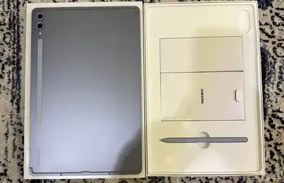 Samsung Galaxy S10 plus 1