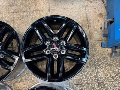 جنوط سلفرادو موديل2023مقاس18اصلي وكاله 15